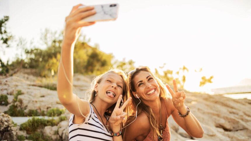 Verdicturi dure despre creșterea adolescenților, surprize pentru părinții pregătiți 51 10 brutal truths about raising teenagers even the most prepared parents dont see coming 69dae9416062d