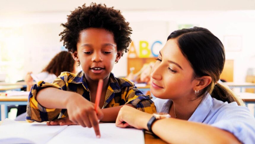 5 expresii folosite de învățători pentru a calma plângerea elevilor fără a striga 51 5 phrases an elementary school teacher uses to calm whining almost instantly without raising her voice 69d7f1e2e8d8f