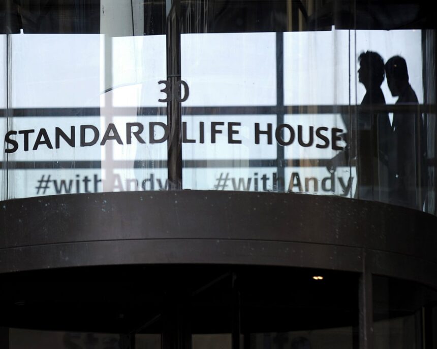 Aegon vinde o afacere de 200 de ani din Marea Britanie către Standard Life pentru 2 miliarde de lire 51 aegon offloads 200 year old uk business to standard life for 2bn 69df5f652f4b8