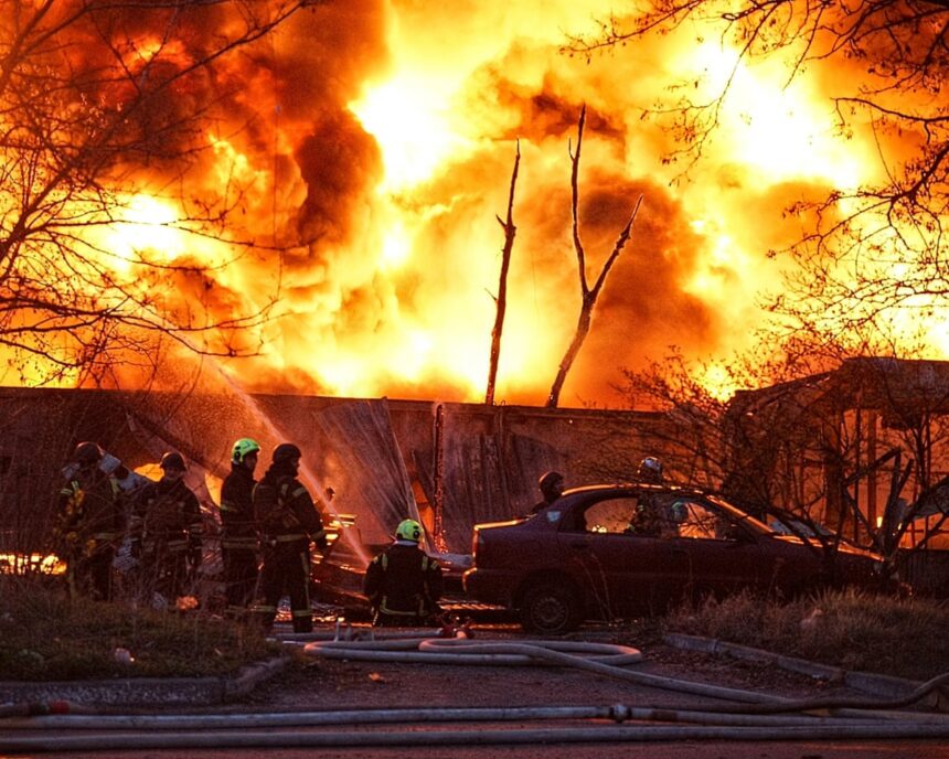 Cel puțin 17 persoane au murit în cel mai grav atac din Rusia asupra Ucrainei în acest an 51 at least 17 people killed in russias deadliest attack on ukraine this year 69e0f4e9d66dc