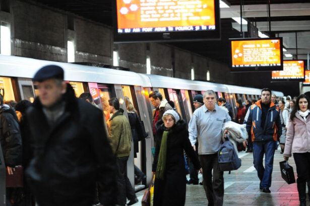 calatoria cu metroul se scumpeste de la 1 mai ministrul serban a semnat ordinul cu o zi inainte sa demisioneze 69e90ffbdcdac