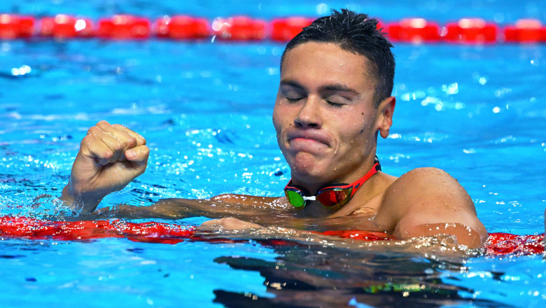 David Popovici a câștigat a doua medalie de aur la Campionatul Național 51 david popovici a castigat a doua medalie de aur la campionatului national ma bucur ca inotul prinde tot mai multa popularitate 69ea85b26d0cb