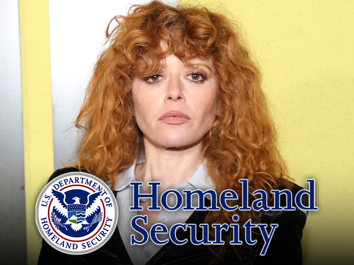 DHS neagă că Natasha Lyonne a fost reținută de ICE după deportare 51 dhs denies natasha lyonne was detained by ice after flight removal 69d97dae5bbd5