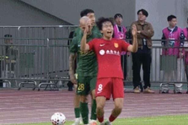 foto si video oribil ce i ar fi spus jucatorul chinez lui mitrita inainte sa fie tras de par suspendarea pregatita pentru roman 69d3ce4a0fb47