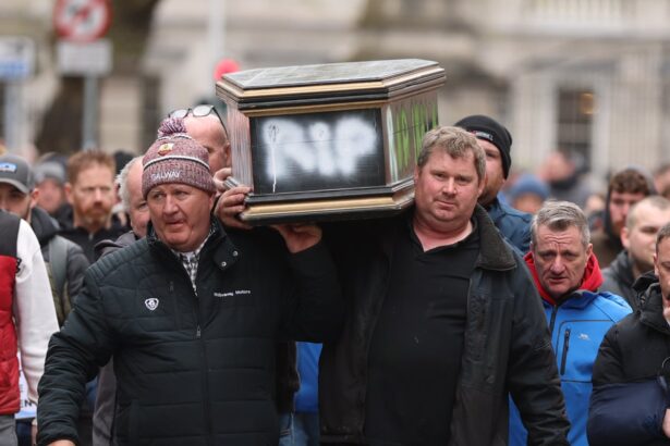 fuel price protests cause chaos in ireland and spread to norway 69d90aa89ce1f