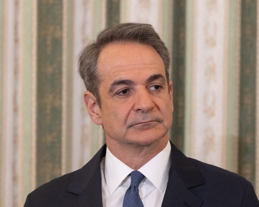 Premierul grec promite să combată „statul paralel” după scandalul fraudelor agricole 51 greek pm vows to tackle deep state in wake of farm fraud scandal 69d3f5e013239