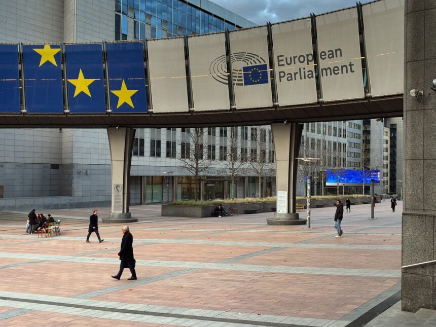 Google, Meta, Snap și Microsoft critică UE pentru lipsa unei legi privind abuzul sexual asupra copiilor 51 irresponsible failure google meta snap and microsoft slam eu over child sexual abuse law lapse 69d8af3c47307
