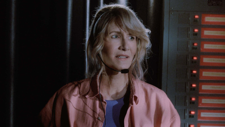 jeffrey epstein subiectul unui viitor serial tv laura dern va juca rolul jurnalistei care a provocat arestarea pedofilului 69d787a6f3821