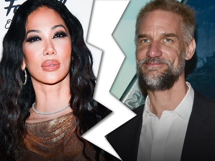 Soțul lui Kimora Lee Simmons, Tim Leissner, cere divorțul 51 kimora lee simmons estranged husband tim leissner files for divorce 69e6c9d4694dc