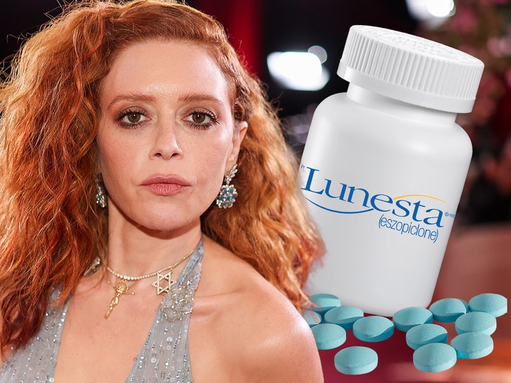 Natasha Lyonne a declarat că a luat un somnifer înainte de a fi escortată de pe zbor 51 natasha lyonne says she took sleeping pill before being escorted off flight 69d951062170d