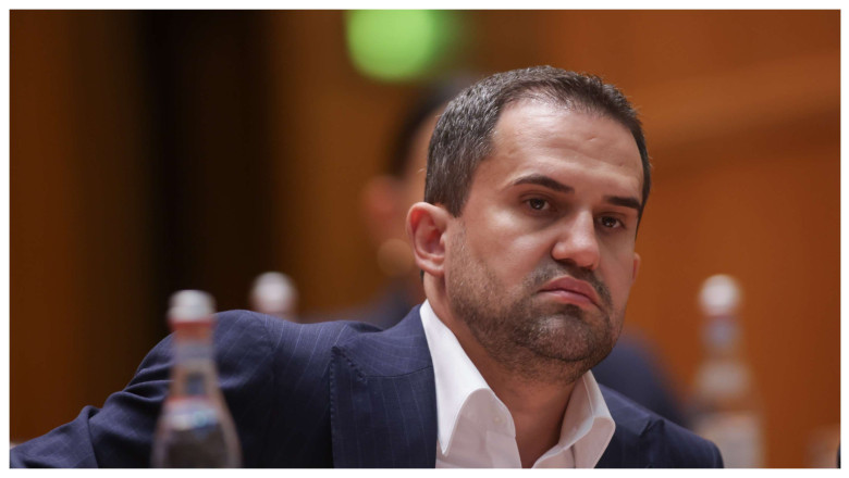 Ciprian Șerban explică semnarea scumpirii biletelor la metrou, înainte de demisie 51 nu am detonat nicio bomba cum explica ciprian serban ca a semnat scumpirea biletelor la metrou cu o zi inainte de demisie 69ea5f298ce49