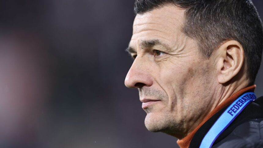 Rapid a decis! Anunțul privind Costel Gâlcă după eșecul din play-off 51 oficial rapid a luat decizia anuntul despre costel galca dupa dezastrul din play off 69dfabbde947c