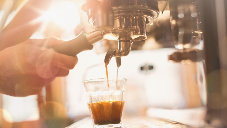 Cercetătorii dezvăluie ce influențează calitatea cafelei: originea și râșnirea 51 secretul unei cafele excelente descoperit de cercetatori cat conteaza originea si cat de importanta e rasnirea 69d1e808d757c