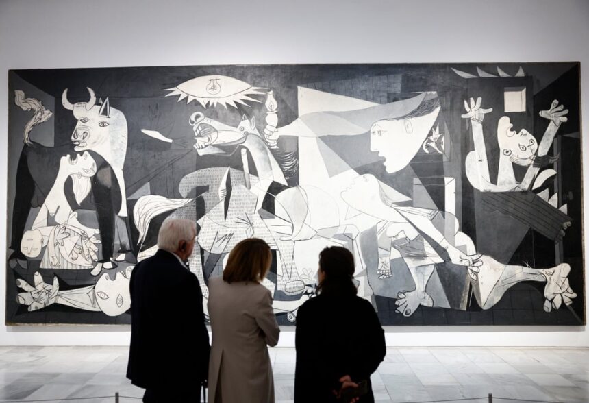 Politicienii spanioli se confruntă din cauza cererii de mutare a lui Guernica 51 spanish politicians clash over request to move picassos guernica 69d4b29242775