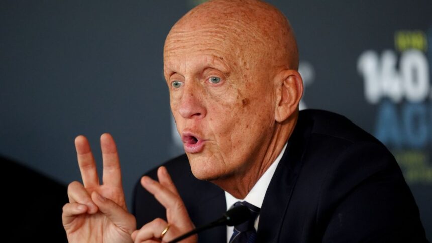 Trei români la Cupa Mondială: explicațiile lui Pierluigi Collina pentru alegerea arbitrilor 51 trei romani merg la cupa mondiala pierluigi collina a explicat de ce i a ales pe istvan kovacs si ceilalti arbitri 69d7def9c20b6
