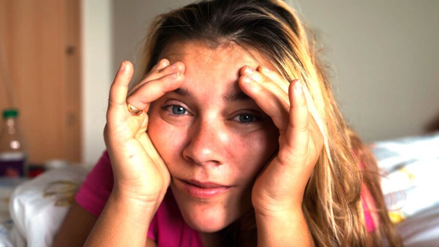 Semnele că ai fost crescut de părinți emoțional imaturi care nu știau să îngrijească 51 9 sad signs you were raised by emotionally immature people who didnt know how to parent 6a178e3878c69