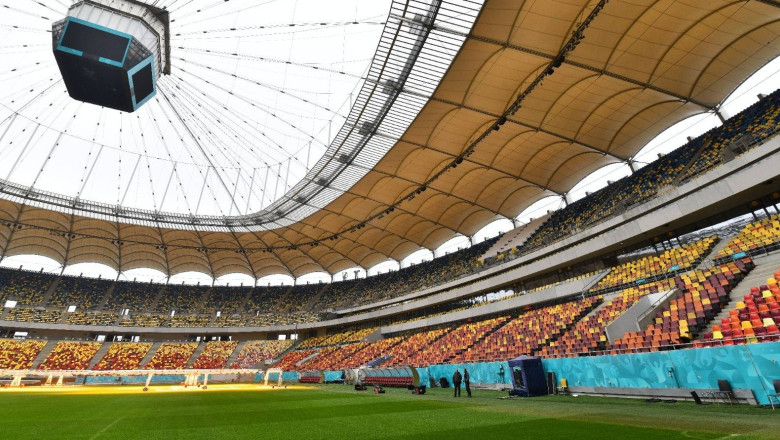 Ciprian Ciucu a depus candidatura Bucureștiului pentru finala UEFA Europa League 2028 51 ciprian ciucu a semnat dosarul de candidatura pentru ca bucurestiul sa gazduiasca finala uefa europa league in 2028 6a1863c580dda