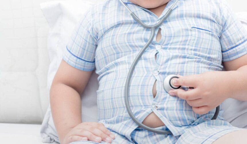Obezitatea la copii: o problemă complexă ce necesită înțelegere, nu judecată 51 copiii si obezitatea o problema complexa de inteles nu de judecat 6a14644224767