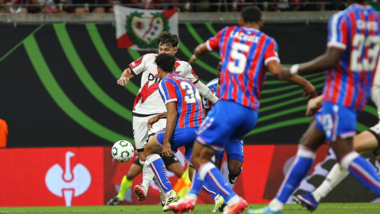 Crystal Palace a câștigat Conference League, învingând Rayo Vallecano în finală 51 crystal palace a castigat conference league invingand in finala rayo vallecano andrei ratiu integralist 6a18500f69bb8