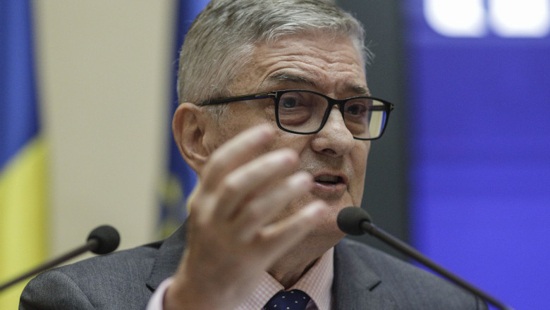 Daniel Dăianu dezvăluie: nu există risc de „dezastru economic” după datele INS 51 exclusiv daniel daianu respinge scenariul unui dezastru economic dupa noile date ins alternativa era sa fie taiate veniturile oamenilor 6a05998c2065f
