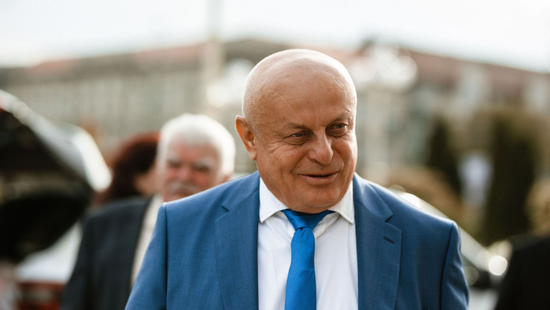Fostul director al Direcției Silvice Arad, obligat să restituie bonusul de pensionare 51 fostul sef al directiei silvice arad a pierdut definitiv procesul cu romsilva instanta il obliga sa returneze bonusul de pensionare 6a05edca353ac