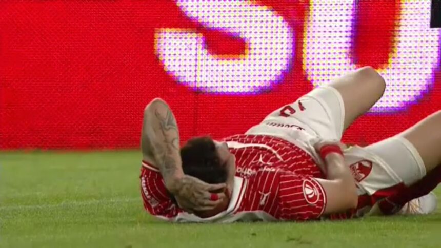 Dinamo își pierde un jucător cheie în barajul cu FCSB 51 galerie foto ce lovitura dinamo si a pierdut unul dintre cei mai importanti jucatori la barajul cu fcsb 6a19e60b715ed
