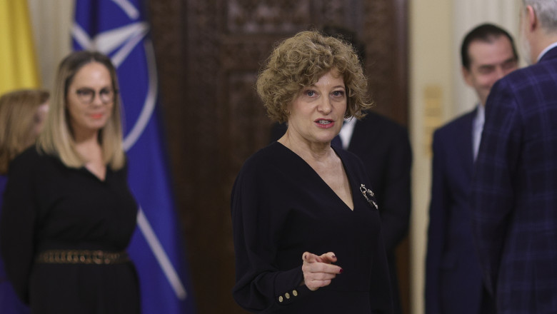 Oana Gheorghiu: Listarea la bursă ar aduce beneficii statului român și Poștei Române 51 listarea la bursa este un lucru sanatos pentru statul roman ce spune oana gheorghiu despre viitorul postei romane 6a16cd5c329f1