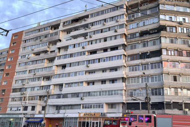 locatarii blocului din galati lovit de drona ruseasca vor putea fi mutati temporar in locuinte puse la dispozitie de primarie 6a1985727db9c
