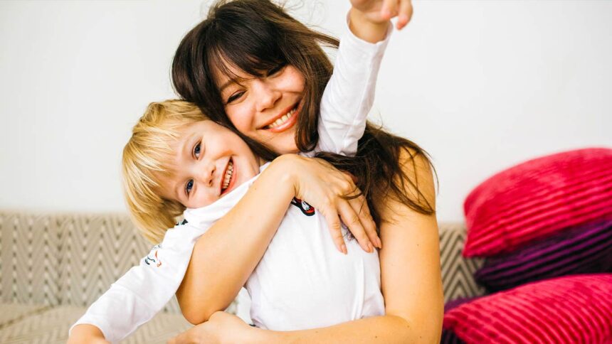 Părinții care cresc oameni cu adevărat buni folosesc frecvent 13 expresii rare 51 parents who raise genuinely good humans use 13 rare phrases on a regular basis 6a10da7c84f38