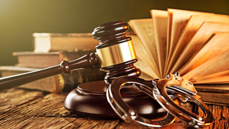Reforma salarială va modifica veniturile din Justiție și Poliție până în 2027 51 reforma salarizarii schimba veniturile din justitie si politie ce salarii vor avea judecatorii grefierii si politistii in 2027 6a15a15ae06b5