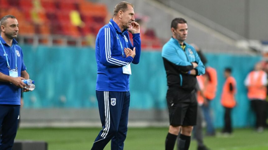 Fostul antrenor al FC U Craiova a decedat la vârsta de 58 de ani 51 tragedie in fotbalul romanesc fostul antrenor al lui fc u craiova a murit la 58 de ani 6a1aaaf19ed04