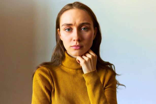 11 difficult childhood experiences that turn the brightest kids into quite anxious adults 6a2a1f41eabd1
