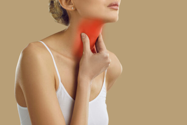 ai observat un nodul la gat medicii explica cand poate fi un semn de cancer tiroidian 6a43d434c3389