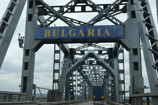 circulatie rutiera inchisa pe podul giurgiu ruse timp de doua zile cand se intampla asta si care sunt variantele alternative 6a1d41bd03cb0
