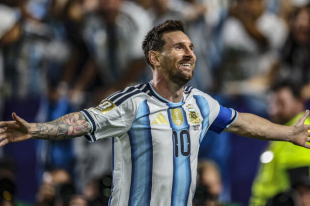 cm 2026 un fost arbitru german messi ar fi trebuit eliminat in meciul cu algeria 6a32bc15250c7