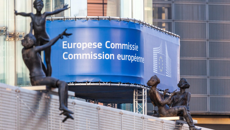 Comisia Europeană a aprobat creșterea capitalului Băncii de Investiții și Dezvoltare din România cu un miliard de euro 51 comisia europeana a aprobat majorarea cu un miliard de euro a capitalului bancii de investitii si dezvoltare din romania 6a3e6f6ce81ac