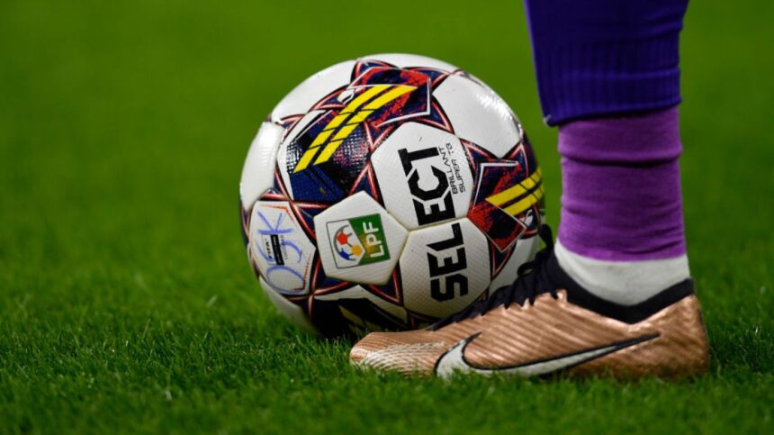 exclusiv a exclus o pe universitatea craiova si a numit favoritele din viitorul sezon de superliga capata contur 6a35b1a8b755e