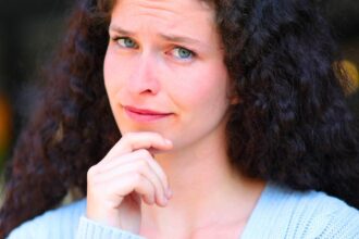 fully grown adults just dont want to hear these 11 annoying phrases from their parents 6a203bfbcde5b