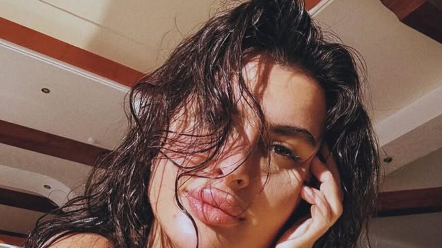Ce face acum bruneta care l-a înnebunit pe Gigi Becali 51 galerie foto cu ce se ocupa astazi bruneta care l a scos din minti pe gigi becali 6a3d9ab8d11c7