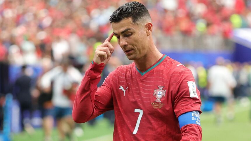 Reacția lui Cristiano Ronaldo după meciul Portugalia - R. D. Congo 51 galerie foto reactia lui cristiano ronaldo dupa portugalia rd congo 6a332ad0c2d8f
