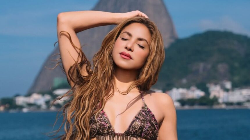 Shakira, emoționată de Messi în America: „Sunt foarte mândră de tine!” 51 galerie foto shakira nu s a putut abtine dupa ce l a vazut pe messi in america sunt foarte mandra de tine 6a39c245a0c99