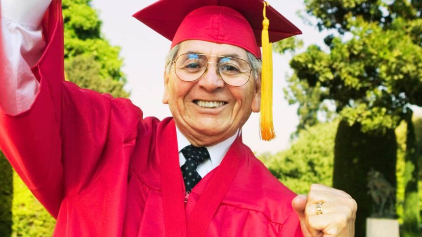 Studenții din generația Z, înglodați în datorii, află că seniorii pot studia cu doar 10 dolari pe credit 51 gen z students buried in debt frustrated to learn boomers can take college classes for just 10 a credit 6a3de5d58aa08