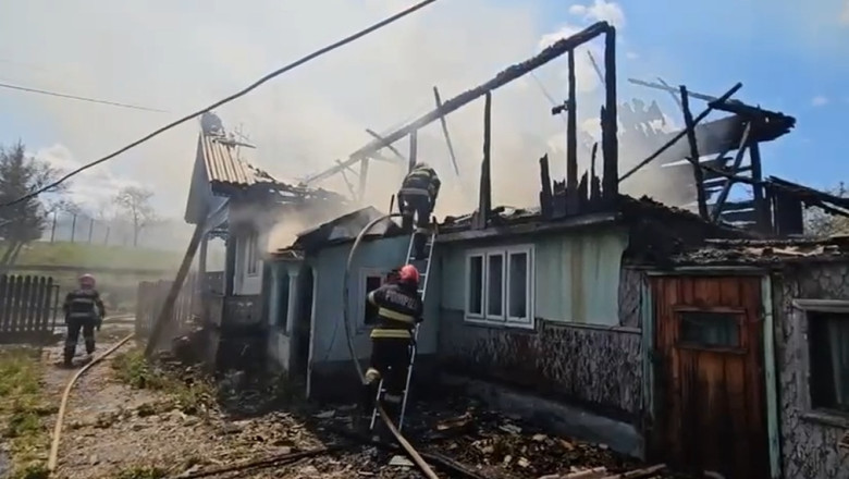 Guvernul alocă peste 1,7 milioane de lei pentru ajutoare de urgență familiilor afectate de incendii și boli 51 guvernul a aprobat ajutoare de urgenta de peste 17 milioane de lei pentru familii afectate de incendii si boli 6a2bf36a85365