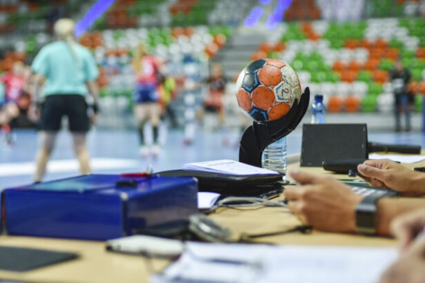handbal feminin csm bucuresti si gloria bistrita si au aflat adversarele din grupele ligii campionilor 6a3edd6db96ee