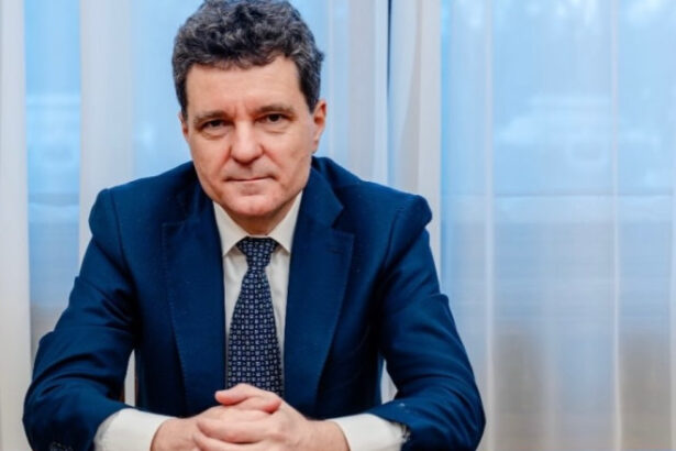 nicusor dan despre tranzitia la o economie mai verde e important sa reducem emisiile de carbon dar fara presiuni excesive 6a270b27cdcda
