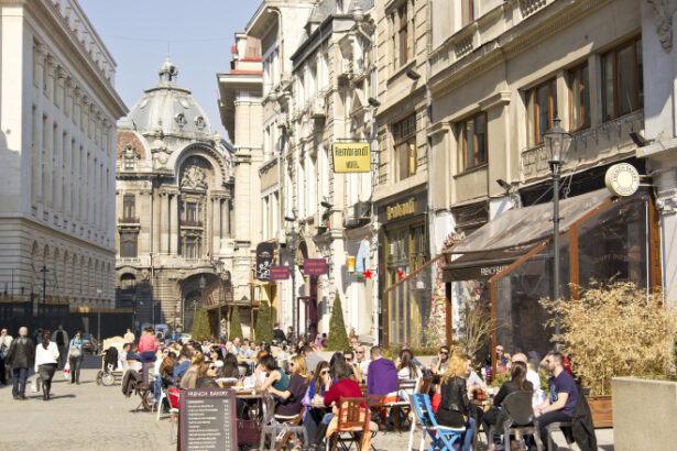 noi reguli pentru terasele din bucuresti trotuare libere pentru pietoni si muzica interzisa dupa ora 2200 in zonele de locuinte 6a30cd9f84190