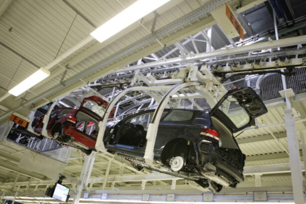 restructurari masive la volkswagen grupul ia in calcul concedierea a pana la 100 000 de angajati si inchiderea a patru fabrici 6a4106b910a0b