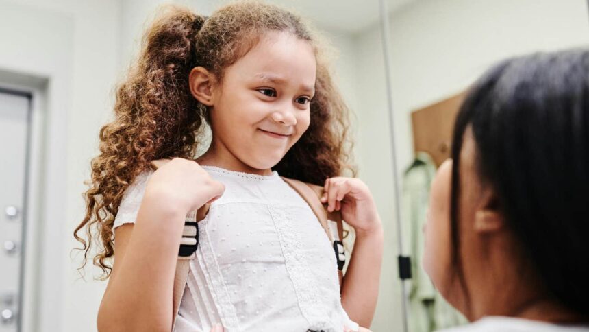 Părinții care cresc copii empatici repetă constant trei comportamente-cheie 51 smart parents who raise compassionate kids that arent cruel do 3 things repeatedly 6a1db5219ec41