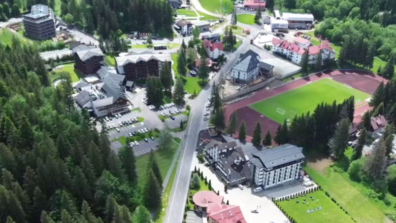 Creșterea turiștilor în UE contrastează cu scăderea semnificativă din România 51 video in timp ce numarul turistilor creste in uniunea europeana romania inregistreaza una dintre cele mai mari scaderi 6a215bb105579