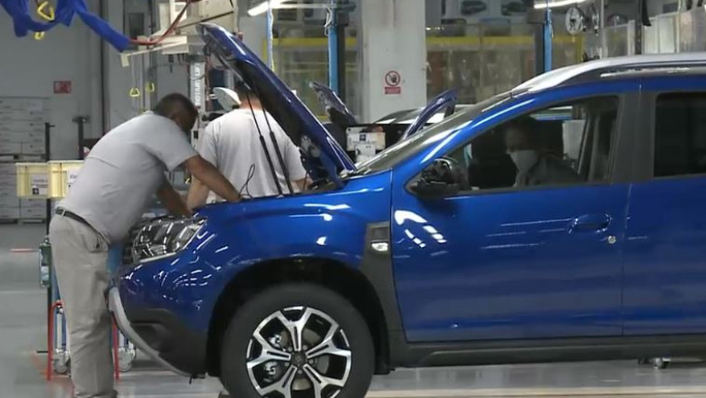 Renault introduce un program de plecări voluntare la Dacia și RTR, cu compensații de până la 210.000 de lei net 51 video renault lanseaza un program de plecari voluntare la dacia si rtr compensatiile ajung pana la 210 000 de lei net 6a202fa83624a